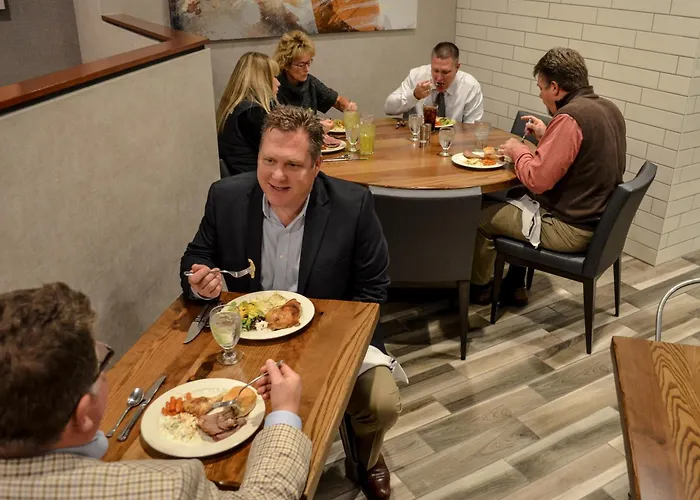 Holiday Inn Fargo By Ihg